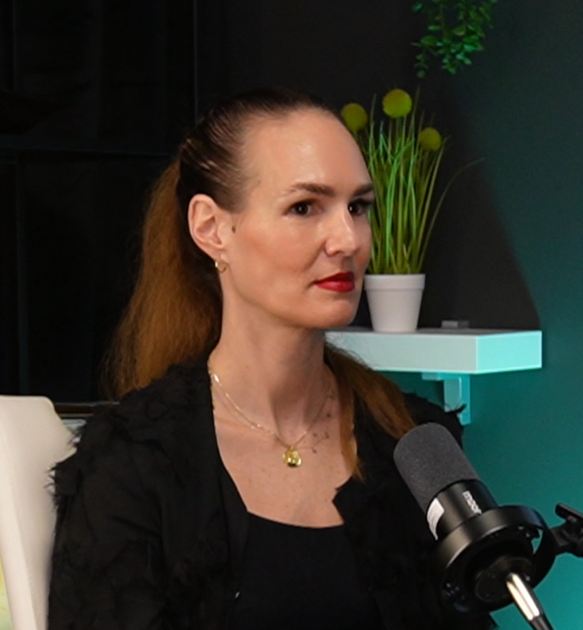 Lenka Debnárová